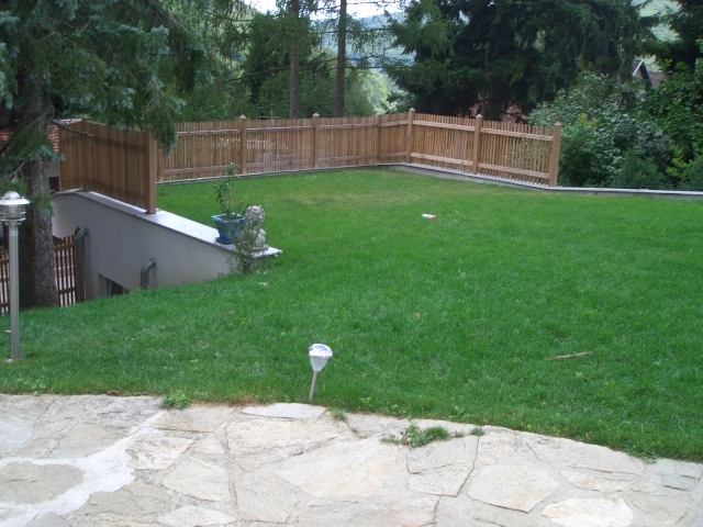 Doppelgarage mit begrüntem Flachdach - Baumeister Kickinger